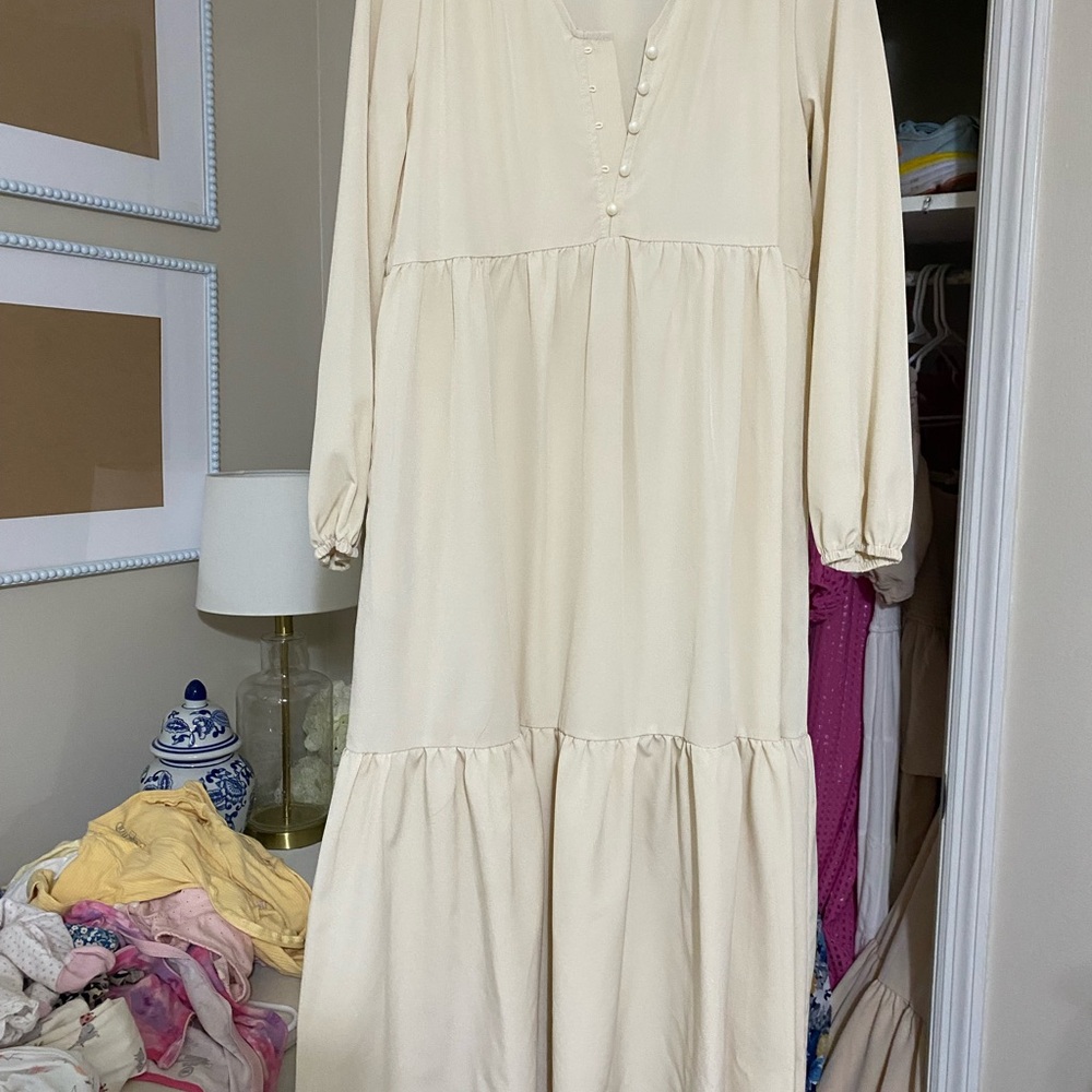 Elegant Cream Maxi Dress